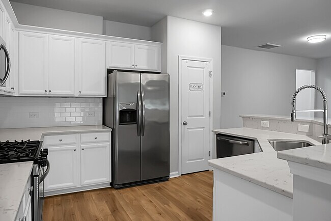 Building Photo - 210 Daniels Creek Cir