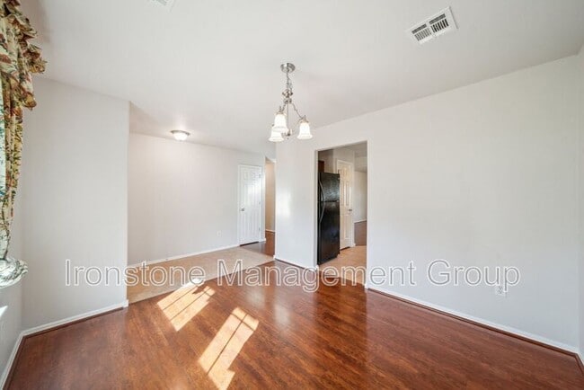 Building Photo - 6795 East 130th Pl S