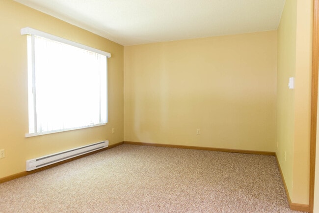 Building Photo - UDMO Apartments