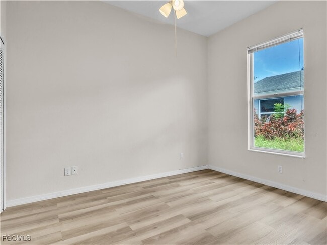 Building Photo - 1580 Argyle Dr