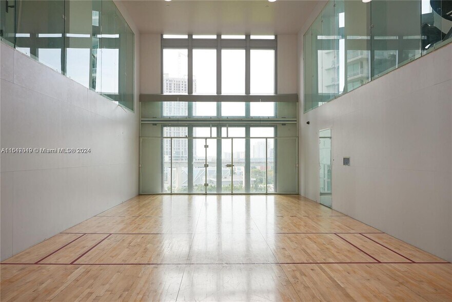 Building Photo - 350 S Miami Ave