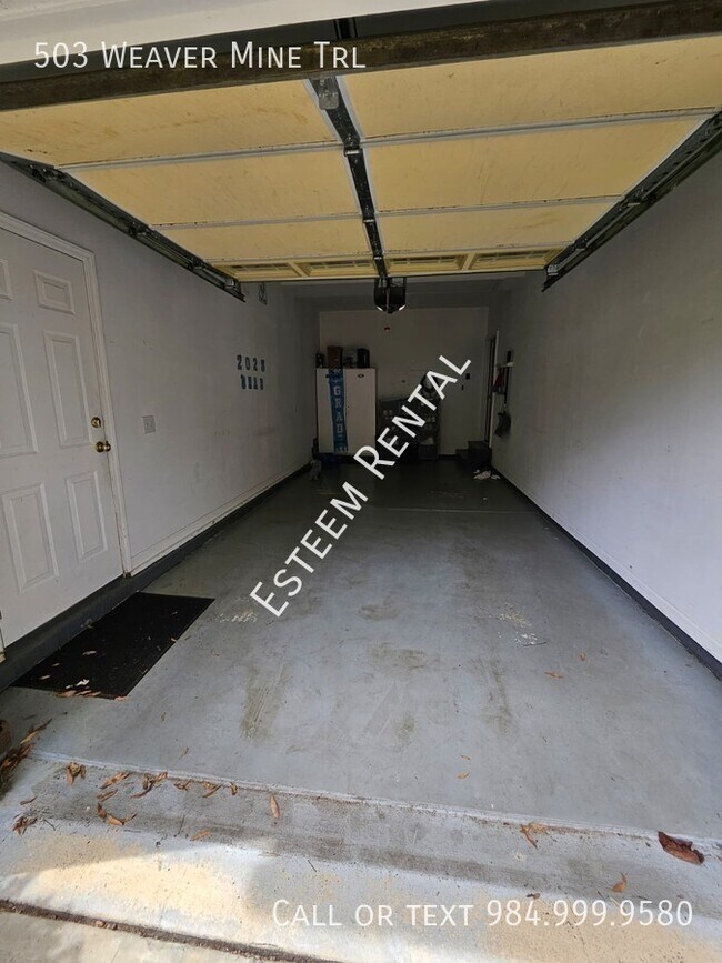 Building Photo - 503 Weaver Mine Trail