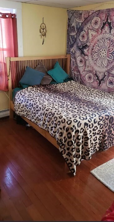 Building Photo - 49 Main St