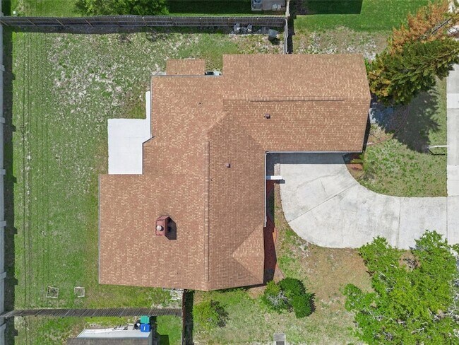 Building Photo - 4136 Tall Tree Dr