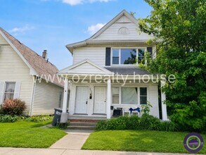 Building Photo - 837 Colburn St