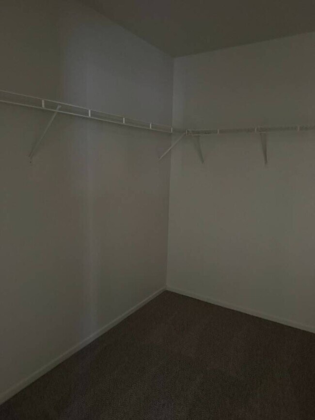 Building Photo - 2228 Cambridge Elms St