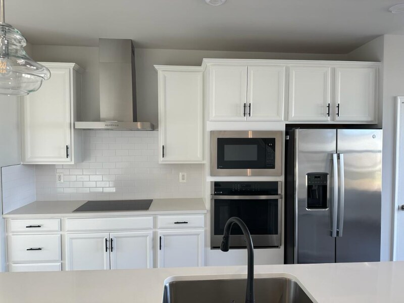 Building Photo - 619 Rivanna Hl Rd