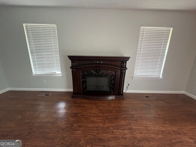 Building Photo - 1426 Northgate Dr