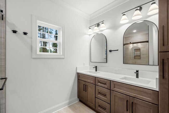 Building Photo - 113 ARBOR RIDGE CIR