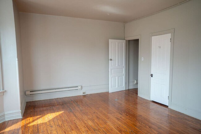 Building Photo - Spacious 4-Bedroom Home Near Kutztown University – Prime Downtown Location