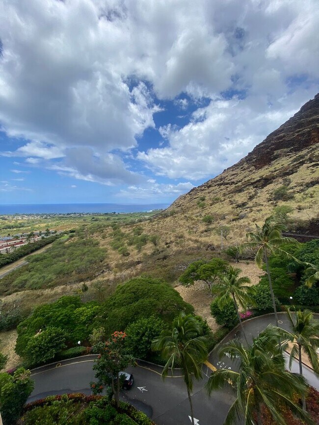 Building Photo - 84-680-680 Kili Dr