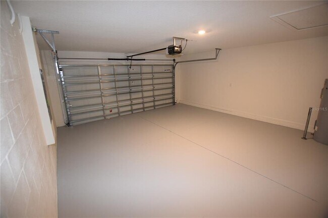 Building Photo - 1359 Lassen St