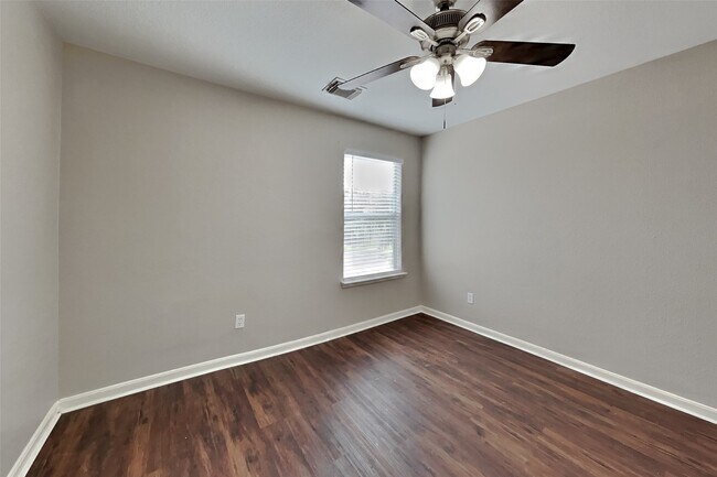 Building Photo - 6439 Lily Hollow Ct