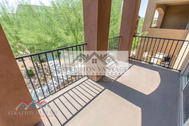 Building Photo - 2821 S Skyline Dr