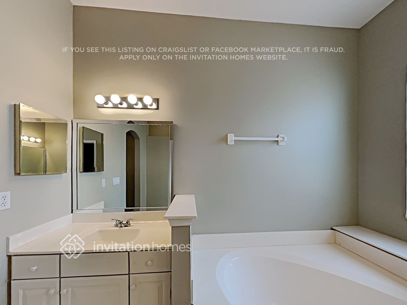 Building Photo - 1896 Bluebonnet Way