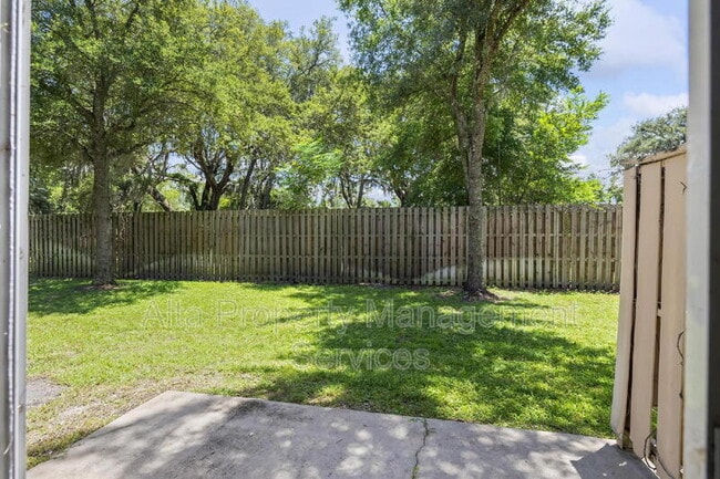 Building Photo - 5260 Collins Rd