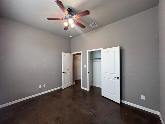 Building Photo - 200 Mauna Kea Ln