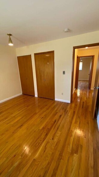 Building Photo - 28301 Mavis Dr