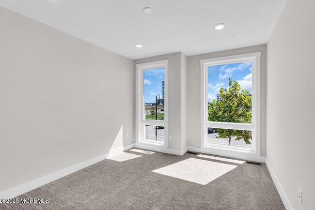 Building Photo - 201 Sunset Ave