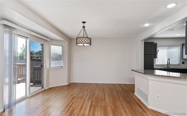 Building Photo - 765 Whispering Oak Dr