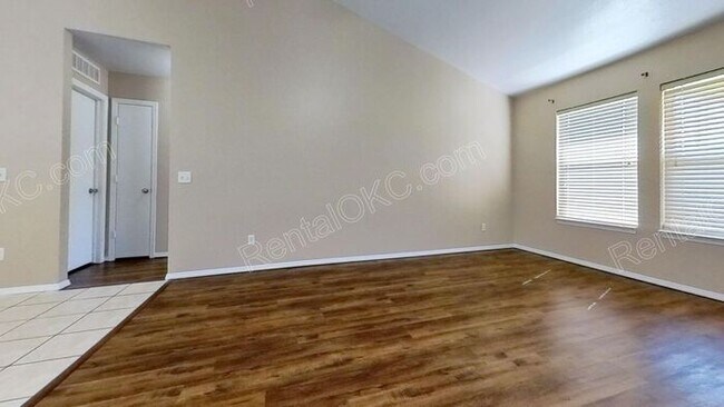 Building Photo - 2805 Fennel Rd