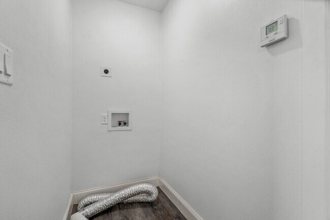 Building Photo - 4136 Lisbon St