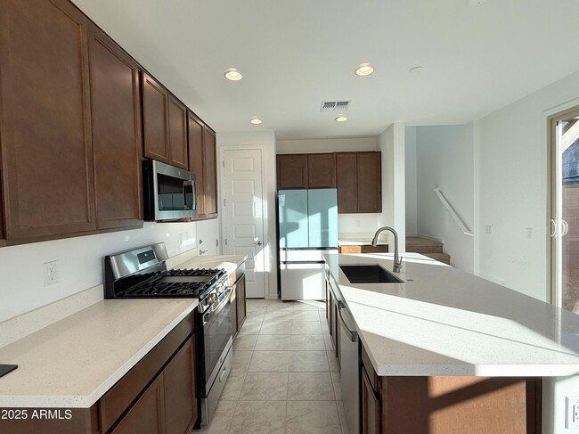 Building Photo - 3949 S Verbena