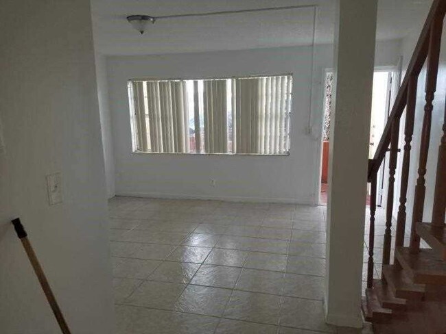 Building Photo - 4147 NW 19th St