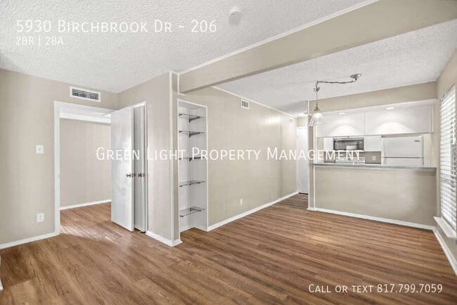 Building Photo - 5930 Birchbrook Dr