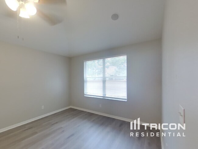 Building Photo - 10610 Little Bend Ln