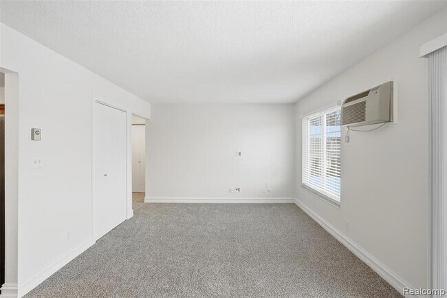 Building Photo - 8188 24 Mile Rd