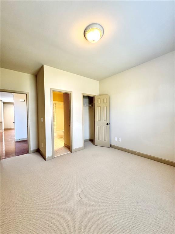 Building Photo - 2727 Staunton Dr