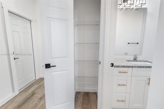 Building Photo - 4417 28th St SW