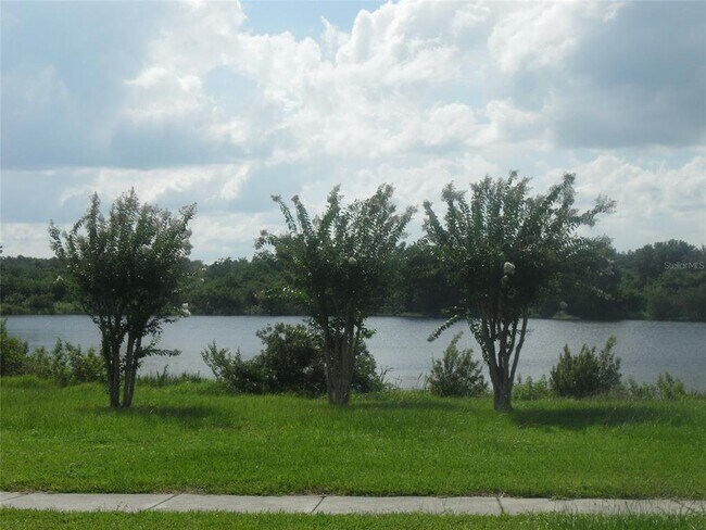 Building Photo - 1497 Softshell St