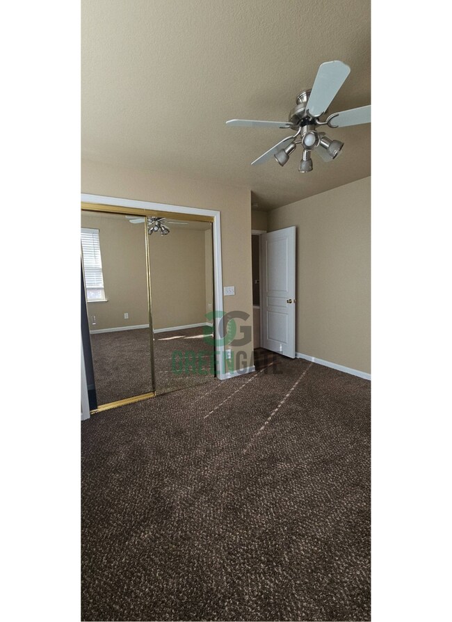 Building Photo - Spacious 4 Bedroom in Manteca!!! Ready