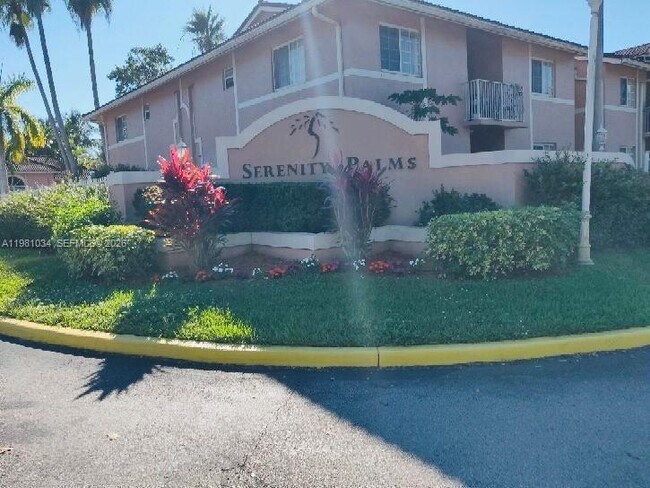 Building Photo - 3221 Sabal Palm Manor