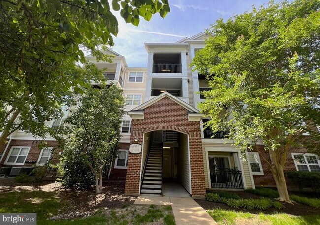 Building Photo - 12953 Centre Park Cir