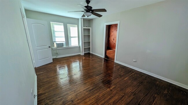 Building Photo - 2409 Ridgewood St