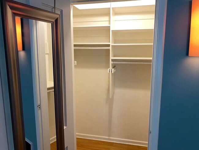 BR closet - 8234 Romaine St