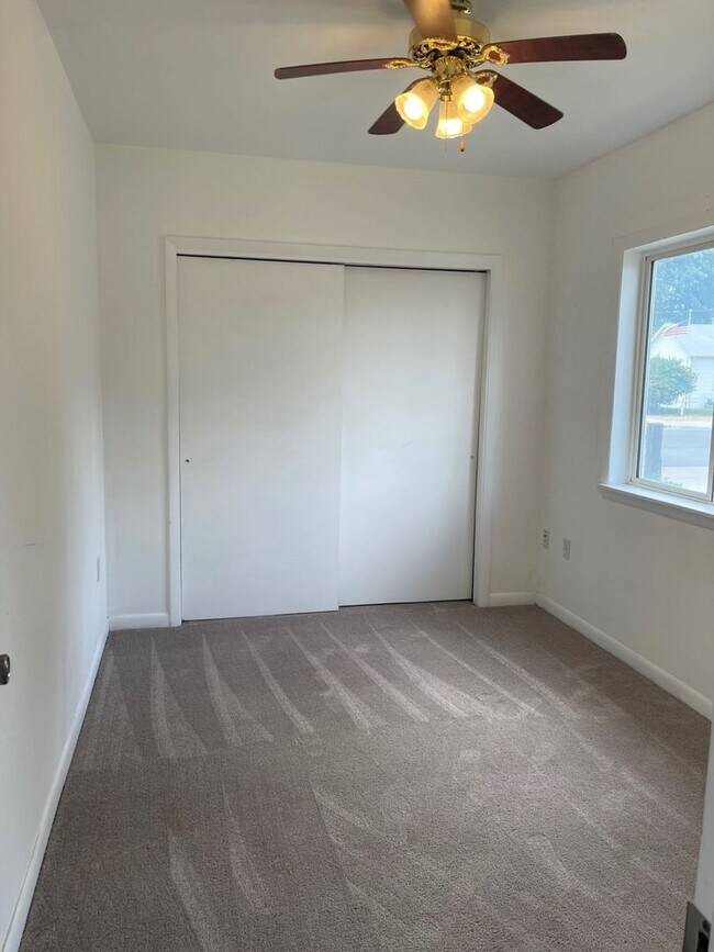 Building Photo - Affordable Single Family Home for Lease!