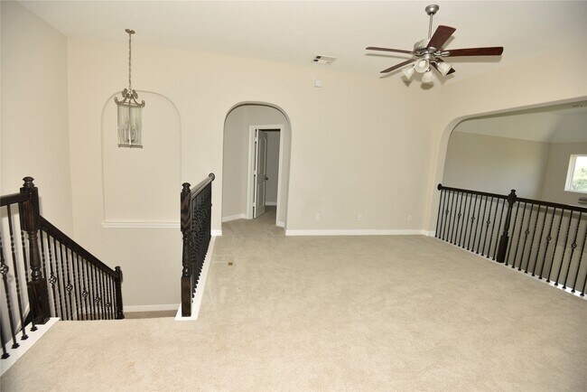 Building Photo - 14615 Birchwood Falls Trail