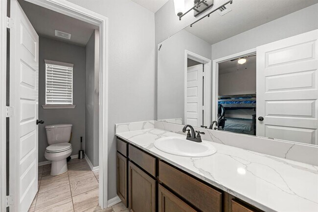 Building Photo - 16202 Coyote Run Ln