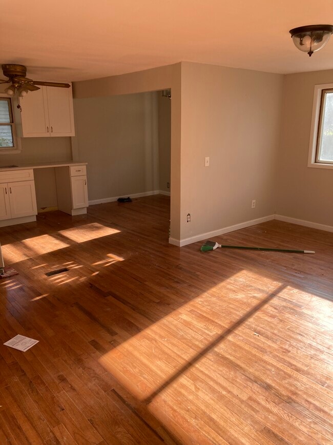 Building Photo - 32 Cedar Trail