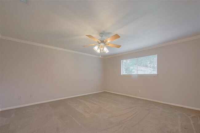 Building Photo - 2027 Briar Ridge Dr