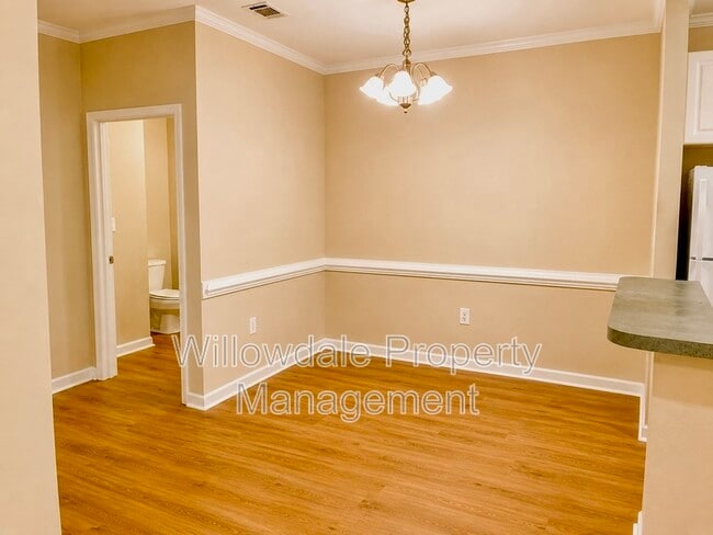 Building Photo - 204 Savannah Ridge Rd