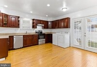 Building Photo - 107 River Rd Dr