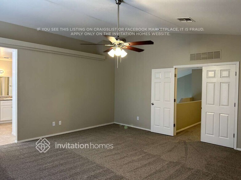 Building Photo - 3300 W Carlos Ln