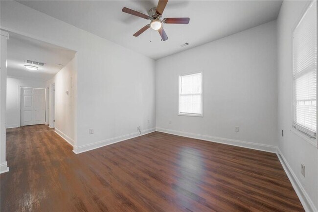 Building Photo - 75 Meldon Ave SE