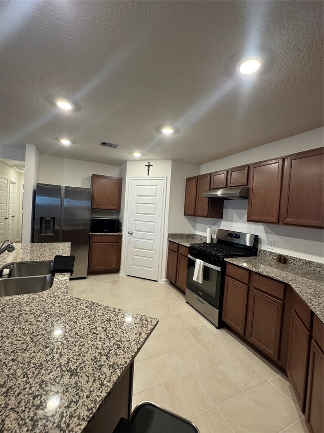 Building Photo - 4912 Vida Vis Dr