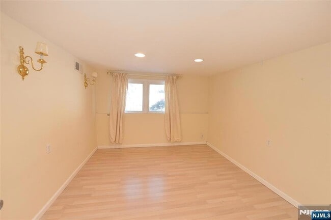 Building Photo - 79 Grand Blvd